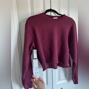 NWT Aritzia TNA Sweatfleece Cropped Crewneck Sweatshirt